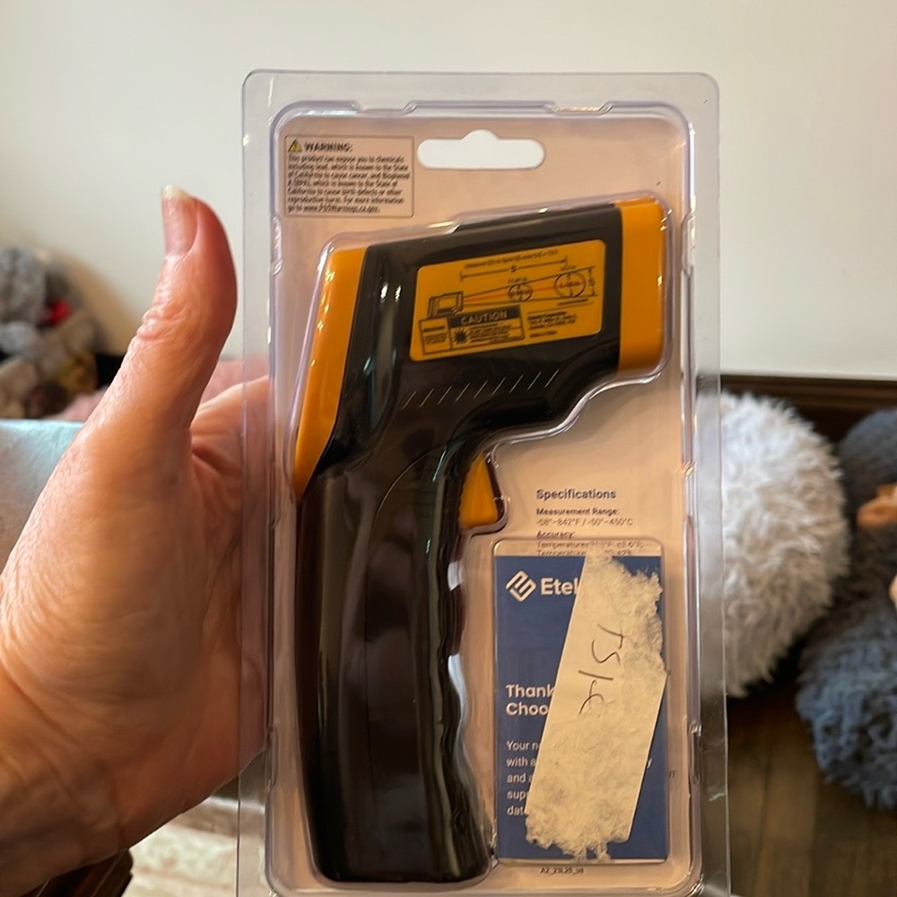 Infrared Thermometer Batteries Included - Picture 2 of 3